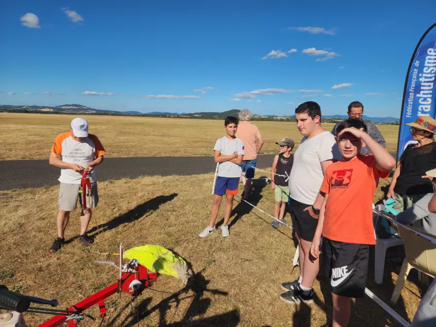  - Galerie Parachute Ados