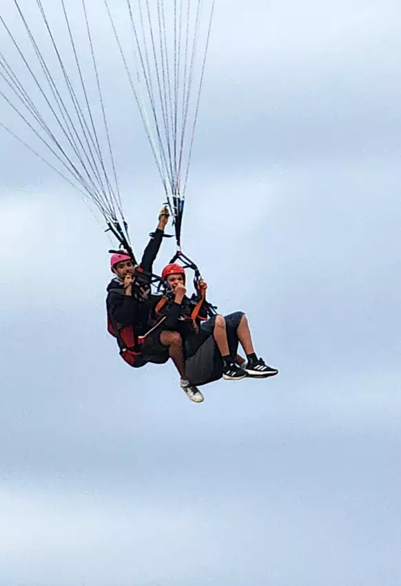  - Galerie Parachute Ados