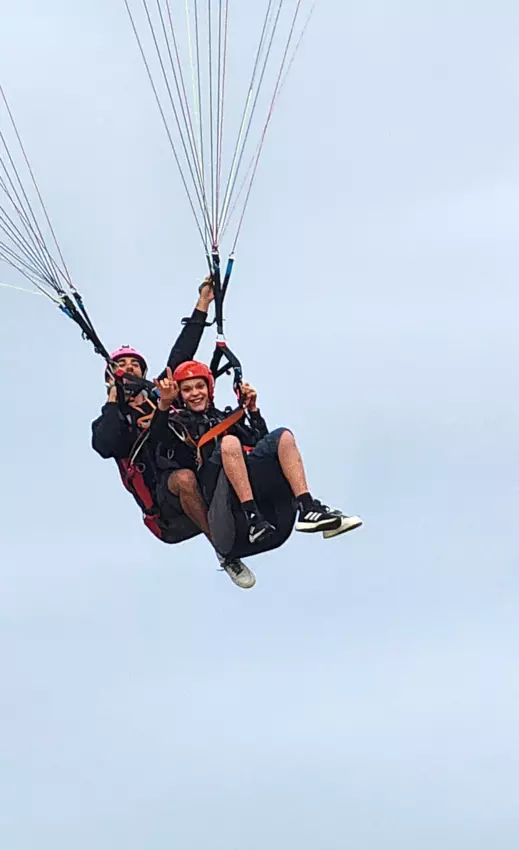  - Galerie Parachute Ados