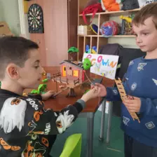 Centre de Velay Ouest (Loudes) - Vacances - Galerie AUTOMNE "grands et petits monstres"