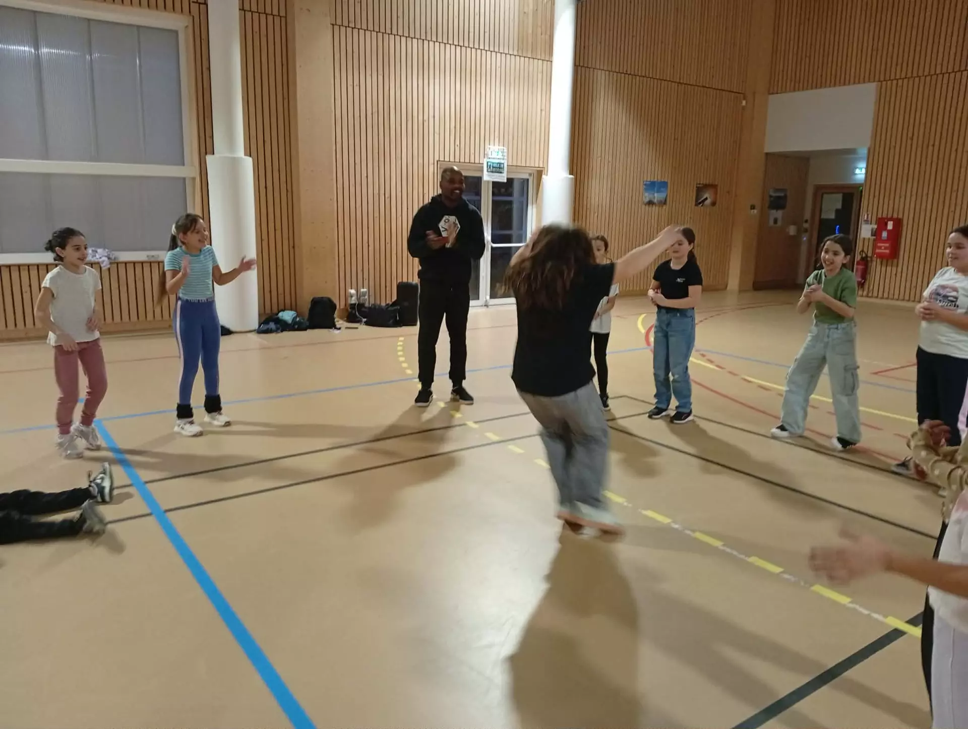 Centre de Vals Prés le Puy - Périscolaire - Galerie Break dance