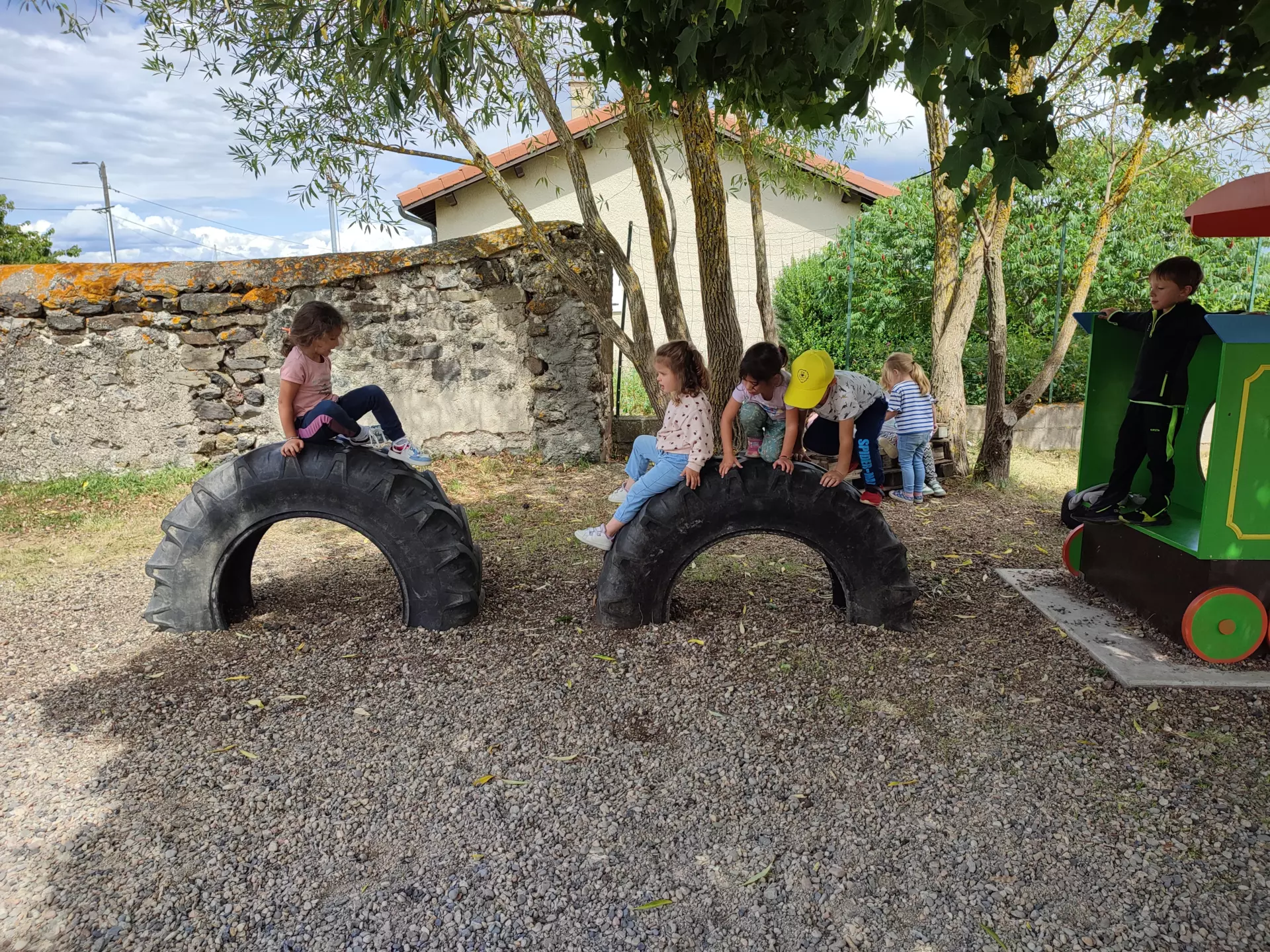 Centre de Velay Ouest (Loudes) - Vacances - Galerie JUILLET 2025 "pareil/pas pareil"