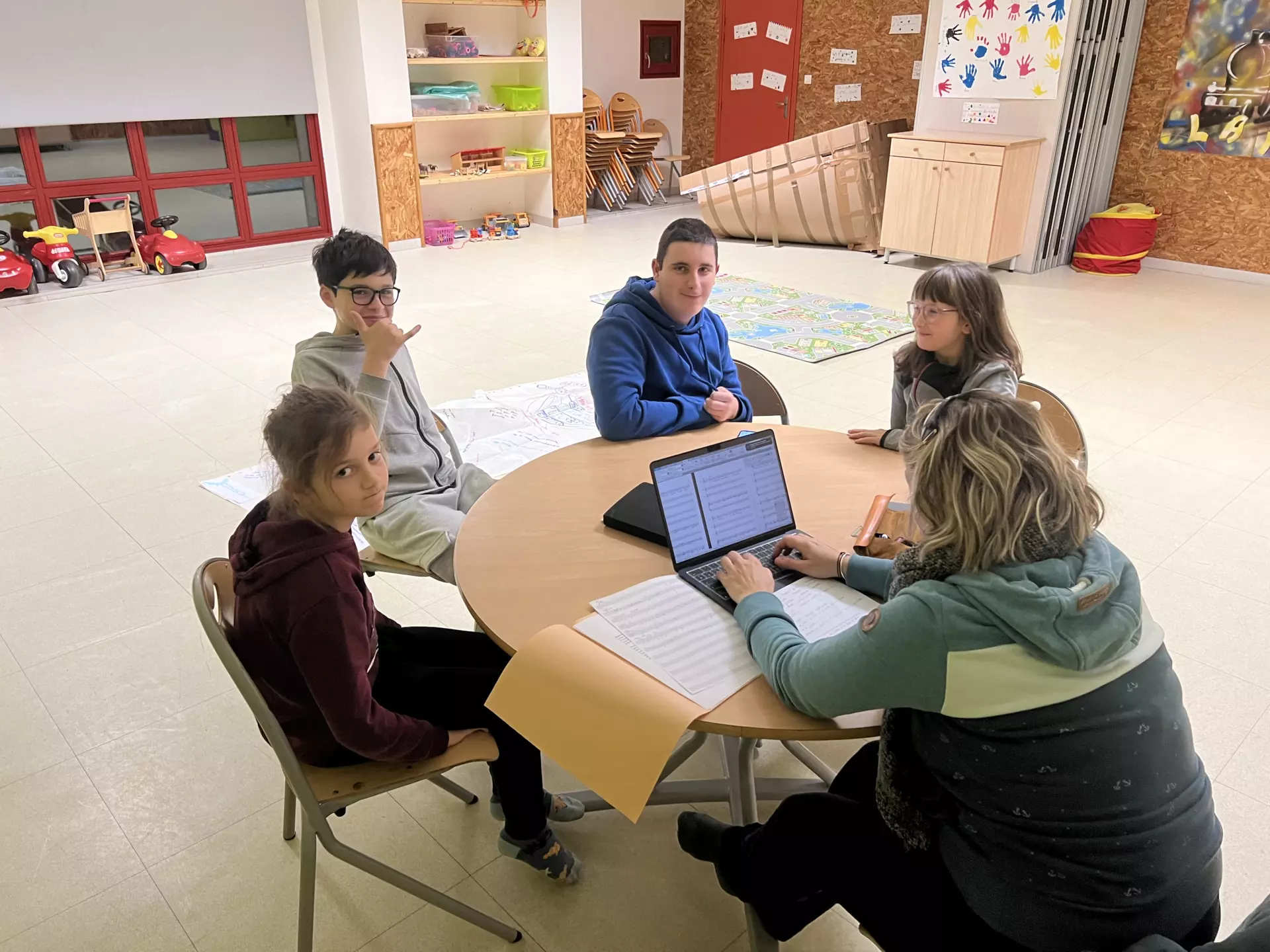 Centre de AdosClic - AdosClic - Galerie Projet C.I.D.E errante